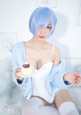 乳镇女巫_1080最新电影在线观看